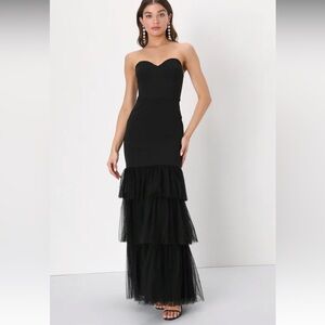 Lulu’s Dramatic Fanatic Black Strapless Tulle Trumpet Maxi Dress